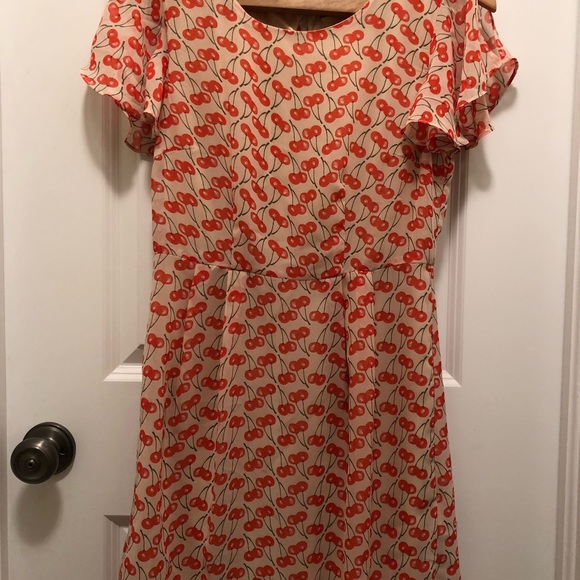 Vero Moda Flowy Cherry Dress - Picture 2 of 4